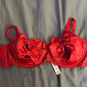 VS red bow bra brand new with tags